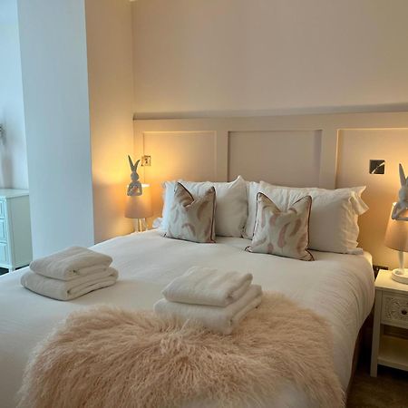 The Pink Palace At Ryedale House York Esterno foto